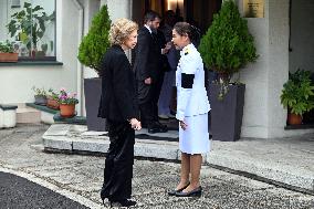Queen Sofia Signs Condolence Book For Queen Sirikit - Spain