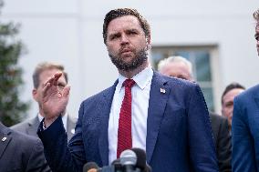 VP Vance, Secretary Duffy, Airline Executives on Government Shutdown