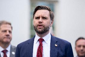 VP Vance, Secretary Duffy, Airline Executives on Government Shutdown