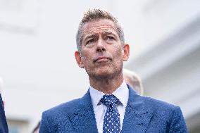 VP Vance, Secretary Duffy, Airline Executives on Government Shutdown