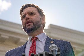 VP Vance, Secretary Duffy, Airline Executives on Government Shutdown