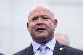 VP Vance, Secretary Duffy, Airline Executives on Government Shutdown