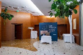 Eric Zemmour Book Signing - Nice