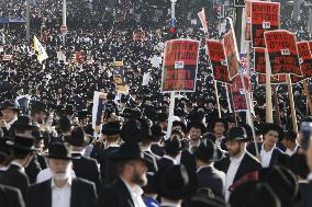 Protest over military conscription in Jerusalem