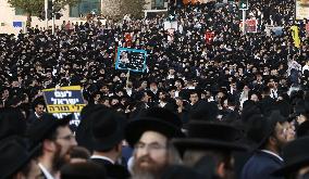Protest over military conscription in Jerusalem