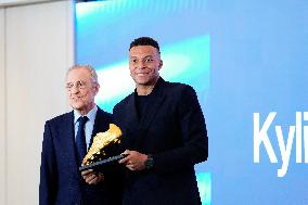 Kylian Mbappe Receives Golden Boot Award - Madrid
