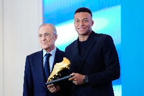 Kylian Mbappe Receives Golden Boot Award - Madrid