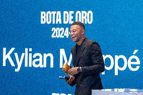Kylian Mbappe Receives Golden Boot Award - Madrid
