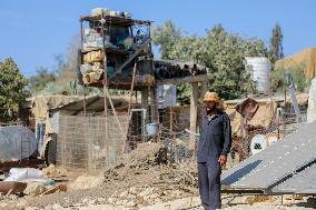 Hebron Area Village Faces Demolition