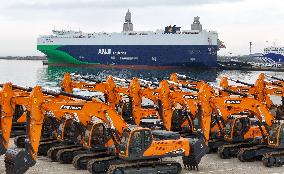 Chinese Ports Cargo Throughput Increased