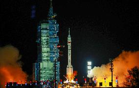 China Launches Shenzhou-21 Crewed Spaceship