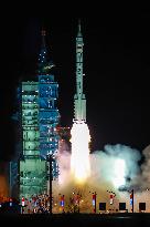 China Launches Shenzhou-21 Crewed Spaceship