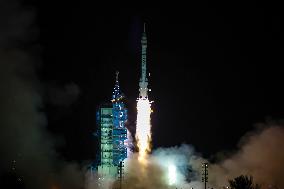 China Launches Shenzhou-21 Crewed Spaceship