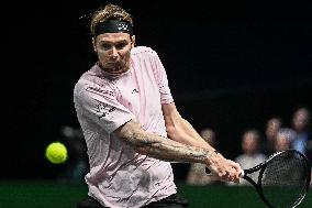 Felix Auger-Aliassime vs Alexander Bublik at Rolex Paris Masters 2025 in Paris FA