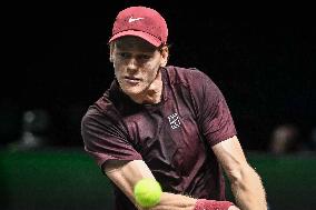 Jannik Sinner vs Alexander Zverev at Rolex Paris Masters 2025 in Paris FA