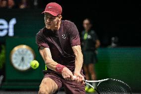 Jannik Sinner vs Alexander Zverev at Rolex Paris Masters 2025 in Paris FA