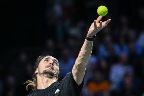 Jannik Sinner vs Alexander Zverev at Rolex Paris Masters 2025 in Paris FA