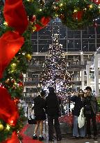 Christmas tree lighting