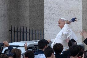 Pope Meets Education Delegates - Vatican