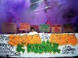 Student Blitz Leading Up To The November 14 Student Strike - Milan