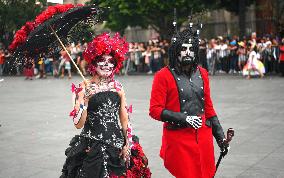 Annual Dia De Muertos Parade - Mexico City