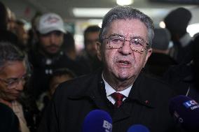 Jean-Luc Melenchon Visit To Market - Choisy-Le-Roi