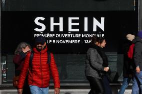 Shein Store Illustration - Paris