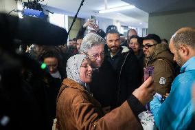 Jean-Luc Melenchon Visit To Market - Choisy-Le-Roi