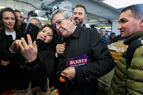 Jean-Luc Melenchon Visit To Market - Choisy-Le-Roi