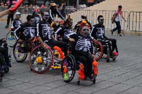 Annual Dia de Muertos Parade - Mexico City