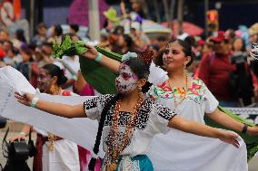 Annual Dia de Muertos Parade - Mexico City