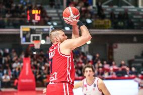 BASKET - Serie A - Una Hotels Reggio Emilia vs EA7 Emporio Armani Milano