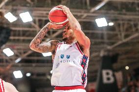 BASKET - Serie A - Una Hotels Reggio Emilia vs EA7 Emporio Armani Milano