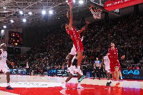 BASKET - Serie A - Una Hotels Reggio Emilia vs EA7 Emporio Armani Milano