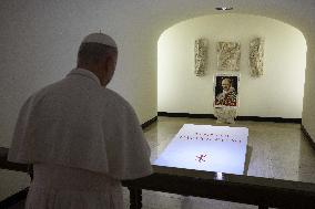 Pope Leo XIV In The Crypt Of The Popes On All Souls Day - Vatican
