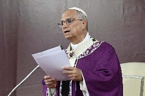 Pope Leo XIV Presides Over Mass At Rome s Cemetery