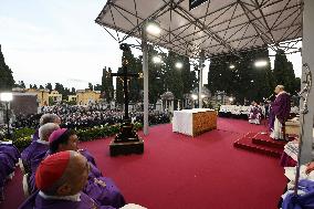 Pope Leo XIV Presides Over Mass At Rome s Cemetery