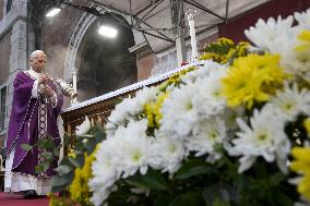 Pope Leo XIV Presides Over Mass At Rome s Cemetery