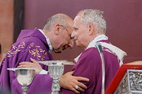 Pope Leone XIV Celebrates Mass at Verano Cemetery - Rome