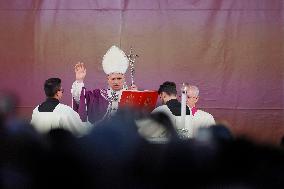 Pope Leone XIV Celebrates Mass at Verano Cemetery - Rome