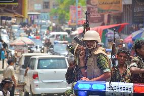 File - Yemeni Army Operation - Taiz