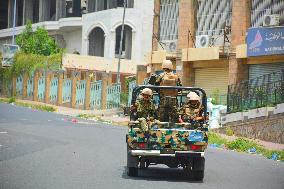 File - Yemeni Army Operation - Taiz