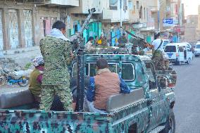 File - Yemeni Army Operation - Taiz