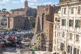 Collapse Of The Torre Dei Conti In The Imperial Forums - Rome