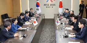 Japan-S. Korea summit