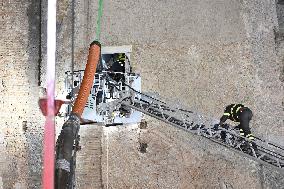 Worker Dies in Medieval Tower Collapse - Ro