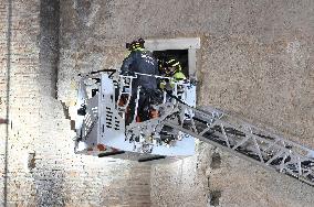 Worker Dies in Medieval Tower Collapse - Ro