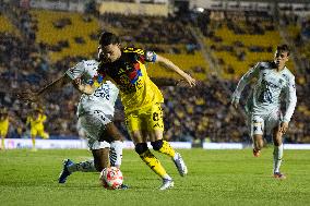 Liga MX - America v Leon