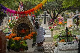 People Visit Cemeteries on the Day of the Dead - Mexico