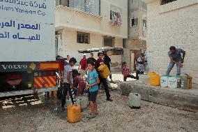 Meal and Water Distribution in Gaza